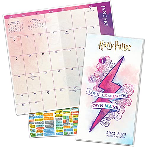 Harry Potter Calendar 2022 -- Deluxe 2022 Harry Potter Pocket Planner Calendar Bundle with Over 100 Calendar Stickers (Harry Potter Gifts, Office Supplies)