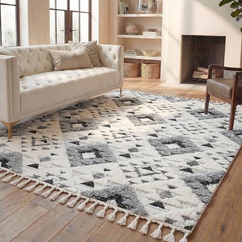SAFAVIEH Moroccan Tassel Shag Rug 8'x10', Soft Plush Ivory & Grey MTS688F