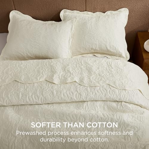 Image of Bedsure Quilts Queen Size - Ultra Soft Pre-Washed Cloud-Like Bedding, All-Season Lightweight Comforter for Country Bedroom, Leaf Design Coverlet in Cream Yellow, 90 x 96 Inches