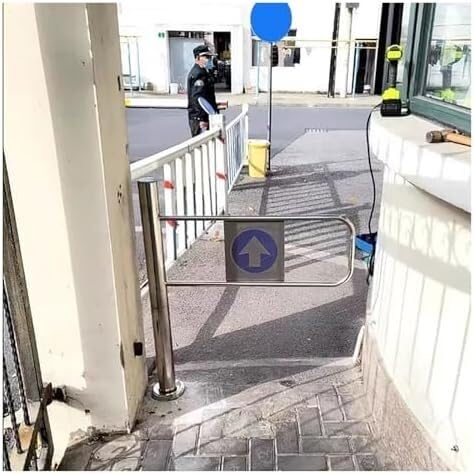 Porte de sécurité à hauteur de taille 90x100 cm pour contrôle d'accès fluide