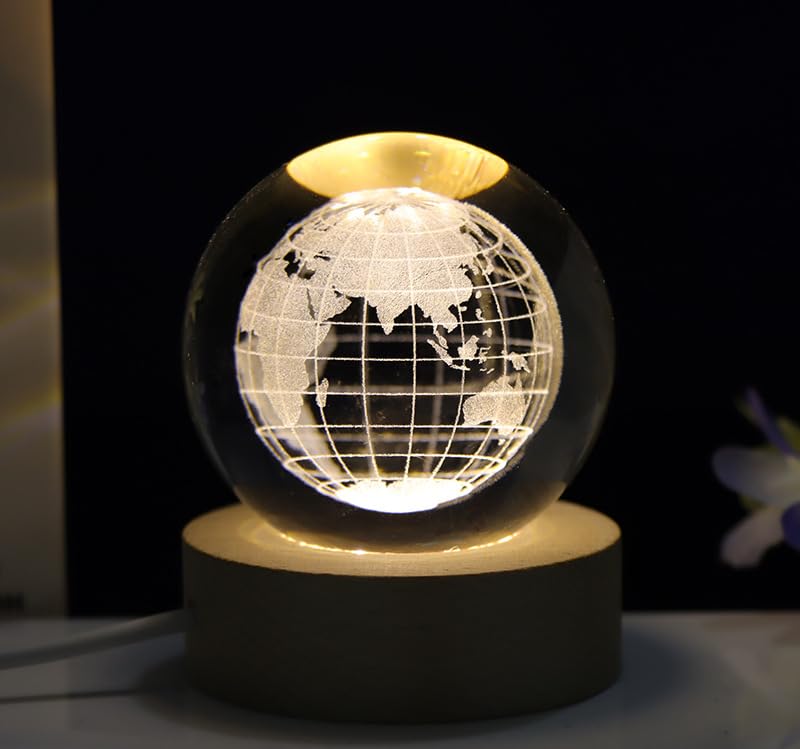 MAISON DE BUCKS 3D Crystal Ball Lamp with LED Light - Solar System Planet Moon Crystal Globe, Wooden Base Table Lamp for Home Decoration (Earth)