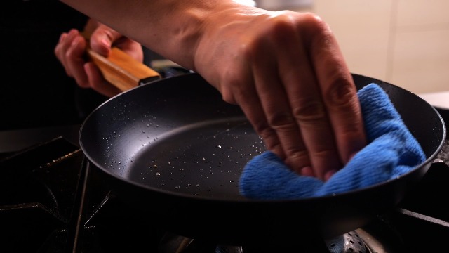 Wok de acero al carbono Alva 12 pulgadas pre-sazonado miniatura 7