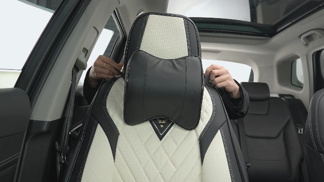 Custom Seat Covers For VW ID.4 (2021-2024) – Premium Faux Leather Protection, Black & White Design (5-Seat Set)