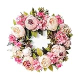 Dieser herbstliche Erntedankkranz besteht aus künstlichen Pfingstrosen. Die blühenden Pfingstrosen ermöglichen es Ihnen, den Hauch des Herbstes zu spüren, ohne ausgehen zu müssen. Dieser Kranz ist eine zeitlose saisonale Wohndekoration.