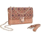 👝 DIFERENTES COMPARTIMENTOS: cuenta con múltiples compartimentos en el interior para poder guardar tus accesorios de salida, como cartera, dinero, tarjetas, móvil…