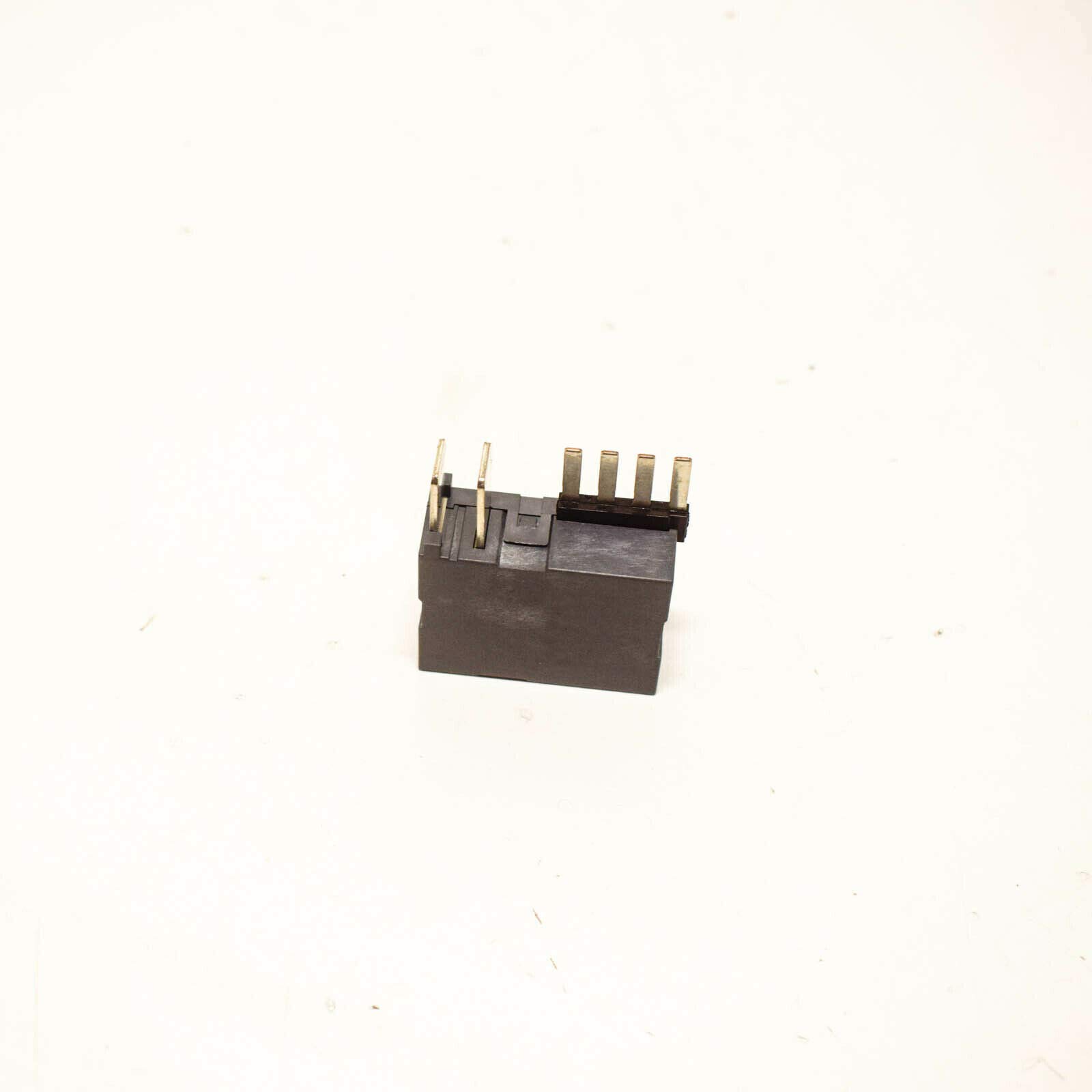 MB GLA X156 Battery Cut-Off Relay A0035422819 NEW GENUINE : Amazon  
