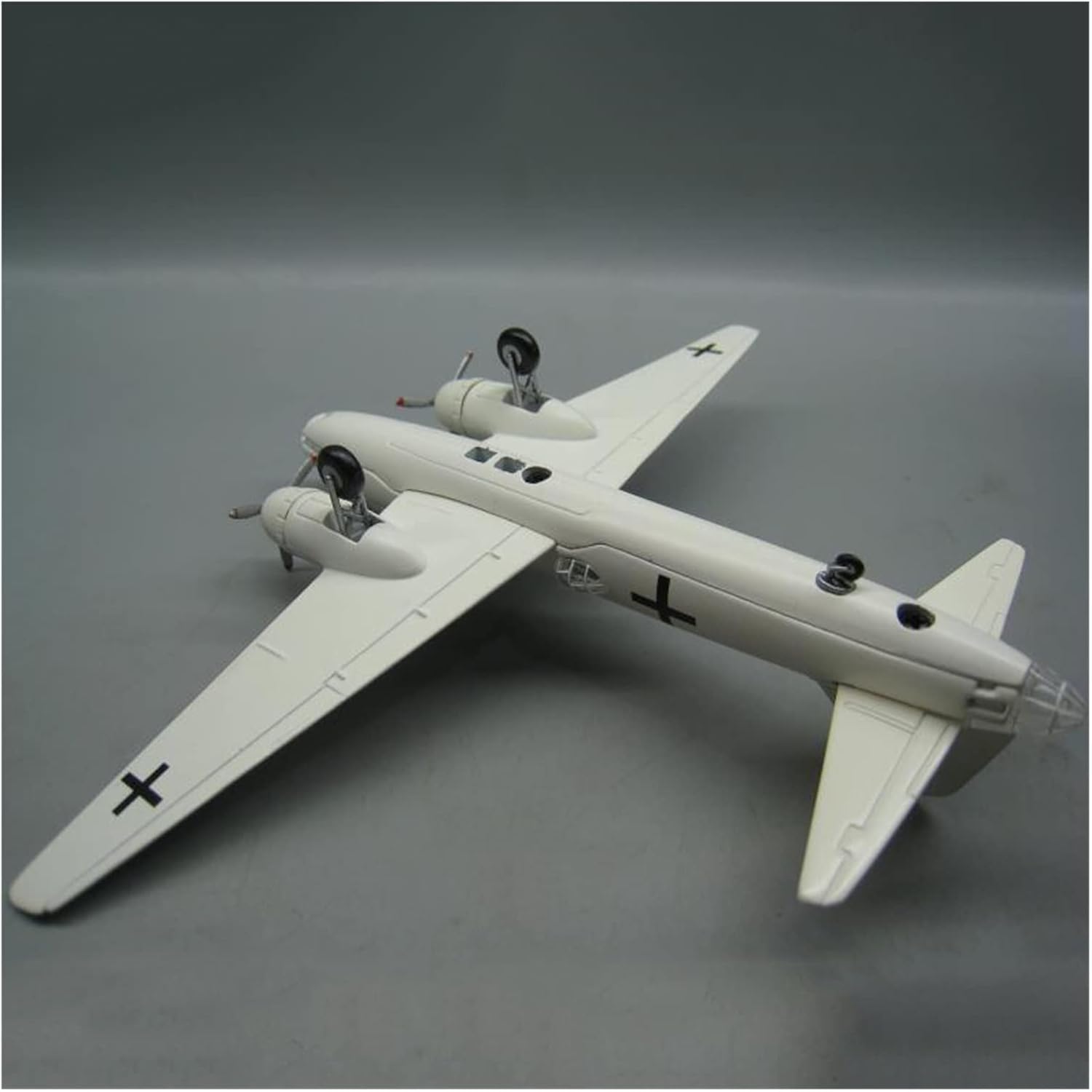 1 144 Fit for 1945 World War II G4M Die-Cast Metal Military Aircraft Model Display Series Toys Hobby Playgame Kit