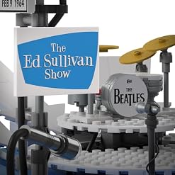 MEGA « Mesdames et messieurs, les Beatles ! » Jouet de construction à collectionner de 681 pièces avec 4 figurines articulées des membres du groupe et lumières LED, coffret pour les collectionneurs - Les Beatles, Paul McCartney, John Lennon, RIngo Starr, George Harrison MEGA « Mesdames et messieurs, les Beatles ! » Jouet de construction à collectionner de 681 pièces avec 4 figurines articulées des membres du groupe et lumières LED, coffret pour les collectionneurs – Image 6