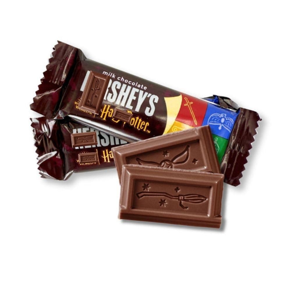 Wizard Themed Milk Chocolate Snack Size Candy Bars Individually Wrapped Bulk Bag - 5 lb (Approx. 125 pieces)