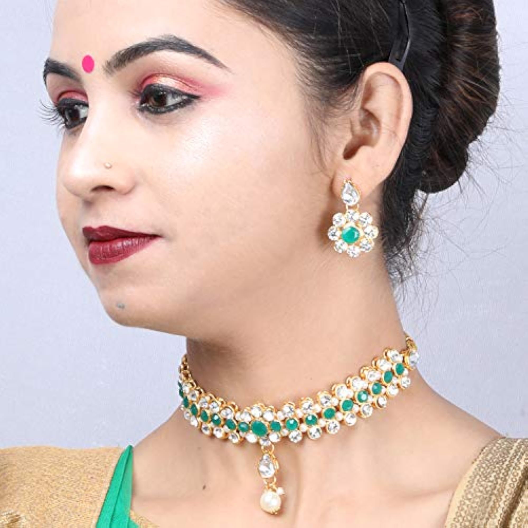 Women's Exclusive Green Color Choker Set