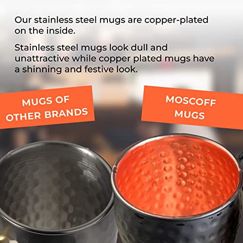 Foto von Moscow Mule Becher 4er Set – schwarzes Finish – 16 oz verkupferte Edelstahlbecher mit Jigger, Barlöffel und Strohhalmen.
