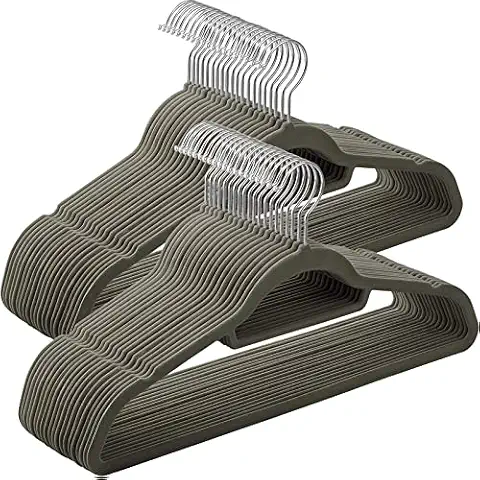 Set de 50 perchas SONGMICS de terciopelo antideslizante con gancho cromado giratorio a 360º, Gris CRF50V Cover