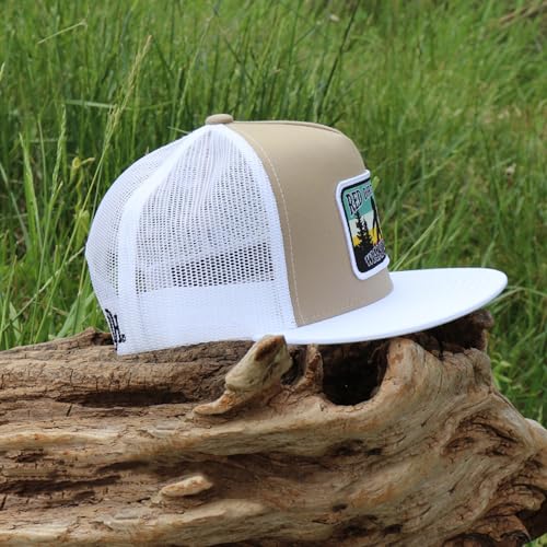 Image of Red Dirt Hat Company Wildlife Adjustable Snapback Hat (US, Alpha, One Size, Wanderer - White /Khaki)