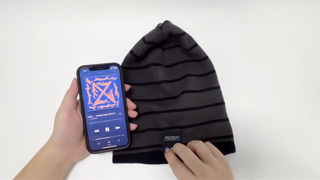 Amazon.com: Rotibox Bluetooth Beanie Hat Wireless Headphone  display picture 2