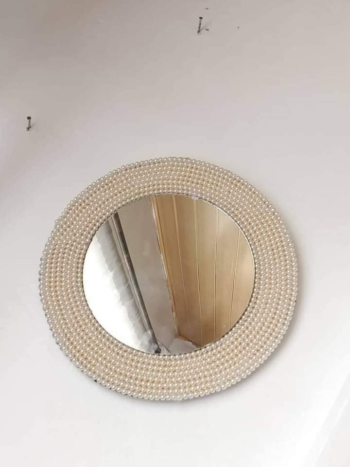 Miroir décoratif léger sans perçage pour habiller un mur vide