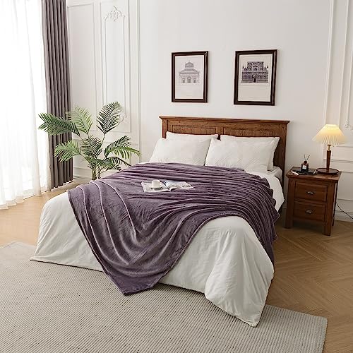 Kingole Flannel Fleece Microfiber Throw Blanket, Luxury Lavender Purple Twin Size Lightweight Cozy Couch Bed Super Soft And Warm Plush Solid Color 350Gsm (66 X 90 Inches) #TOP4