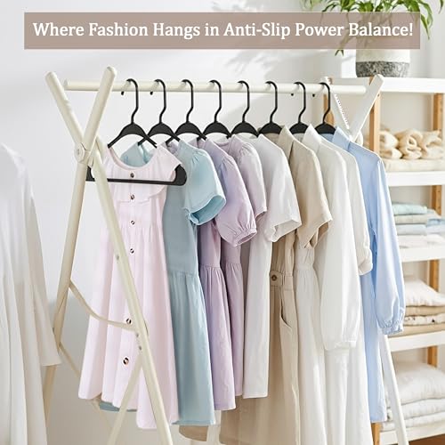 image for Utopia Home Plastic Hangers 20 Pack - Perfect Space Saving Clothes Han