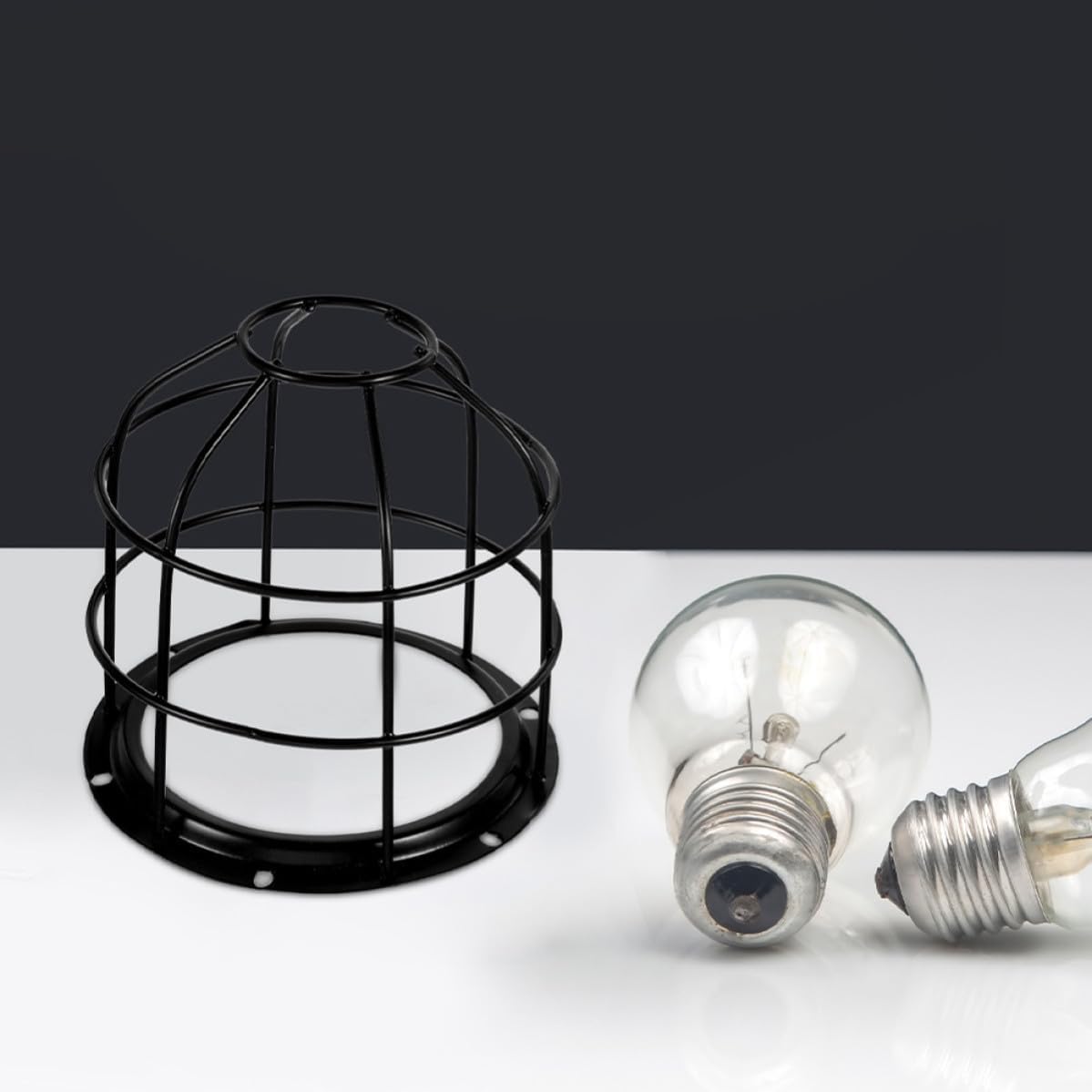 SEWACC 2pcs Wire Mesh Light Bulb Guard for Bulbs Easy Installation and Enhanced Protection, Iron Metal Lamp Cage Suitable for Workshop Lighting and Signal Lights
