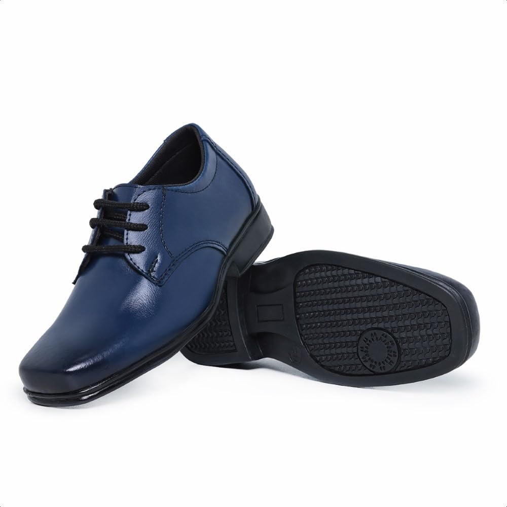 Sapato Social Infantil Menino Bico Quadrado Cadarço Solado Borracha Palmilha EVA Interno Forrado Tamanho:31;Cor:Azul Marinho em promoção! Veja a oferta e mais achadinhos de Sapatos Infantis 5 Hoje é o melhor dia para comprar Sapato Social Infantil Menino Bico Quadrado Cadarço Solado Borracha Palmilha EVA Interno Forrado Tamanho:31;Cor:Azul Marinho com aquele preço maroto! Promoção! Aproveite a oferta! 5