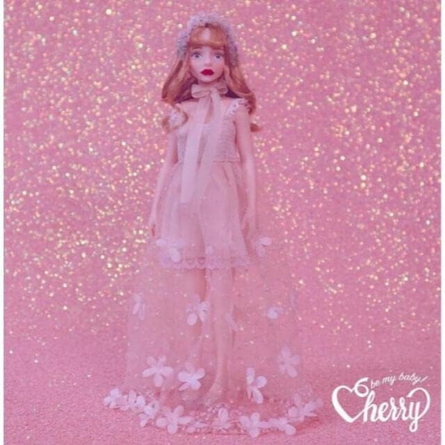 アウトフィット チェリーちゃん オダニミユキ | escolalf.com.br