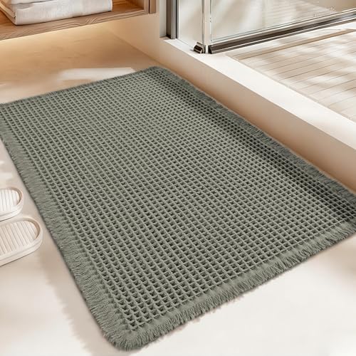 Siyaluens Luxury Waffle Bath Mat, Super Absorbent Non Slip Bathroom Rugs, Boho Ultra Soft Comfort Machine Washable Quick Dry Floor Mats with Tassels (Olive Green, 17" x 24")