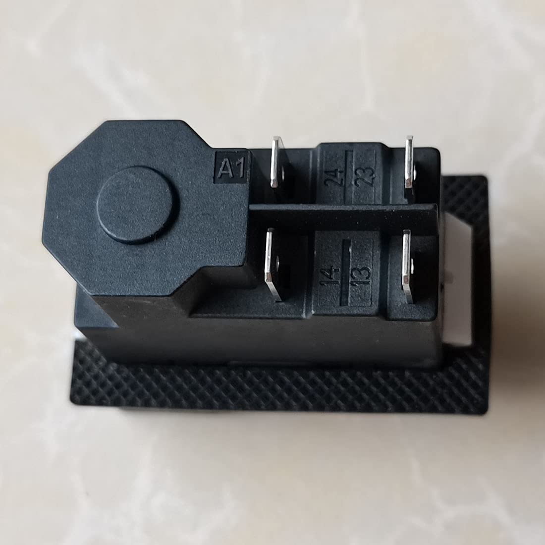 KEDU Interruttore elettromagnetico interruttori a pulsante impermeabili per macchine utensili industriali e utensili elettrici 16(12) A 250V 18A(AC-1)/15A(AC-3) 2HP 220-240V 5E4 (KJD17-4Pins-250V)