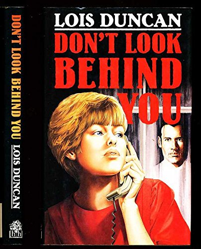 Don't Look Behind You 0241124484 Book Cover