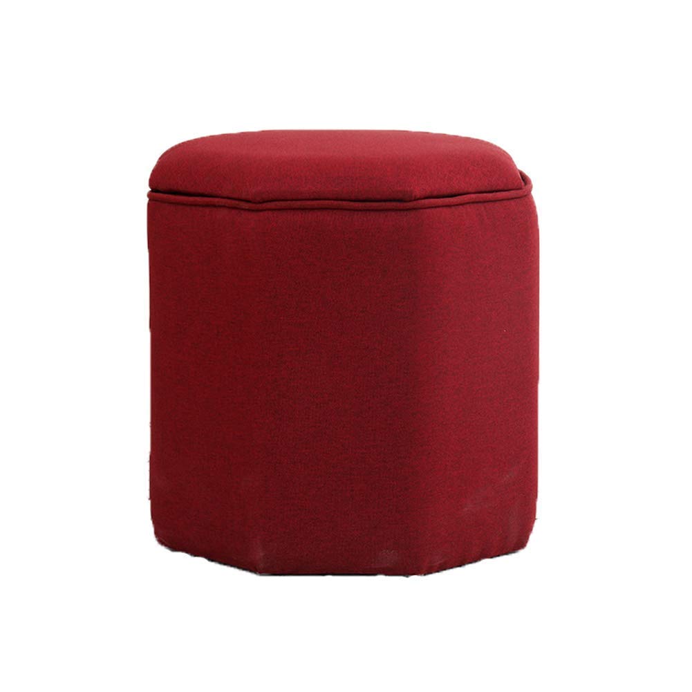 Poufs tabourets multifonctions pour optimiser le rangement du salon