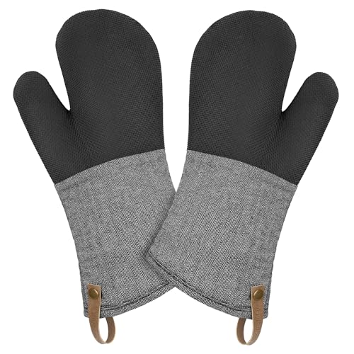 Image of Cuisinart Heritage Kitchen Oven Mitts, Heat-Resistant, 2-Pack, 7 inchx13 inch | Non-slip neoprene palm grips up to 350F, long cuff shields forearms, hang loop for storage, handles cast iron and grilling