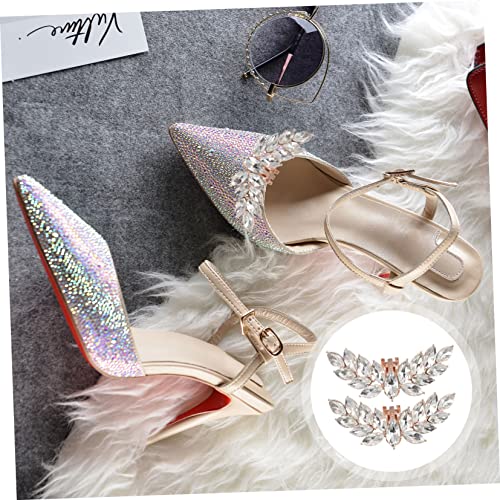 Talons de bal ennuyeux ? Transformez-les avec ces clips de chaussures dorés