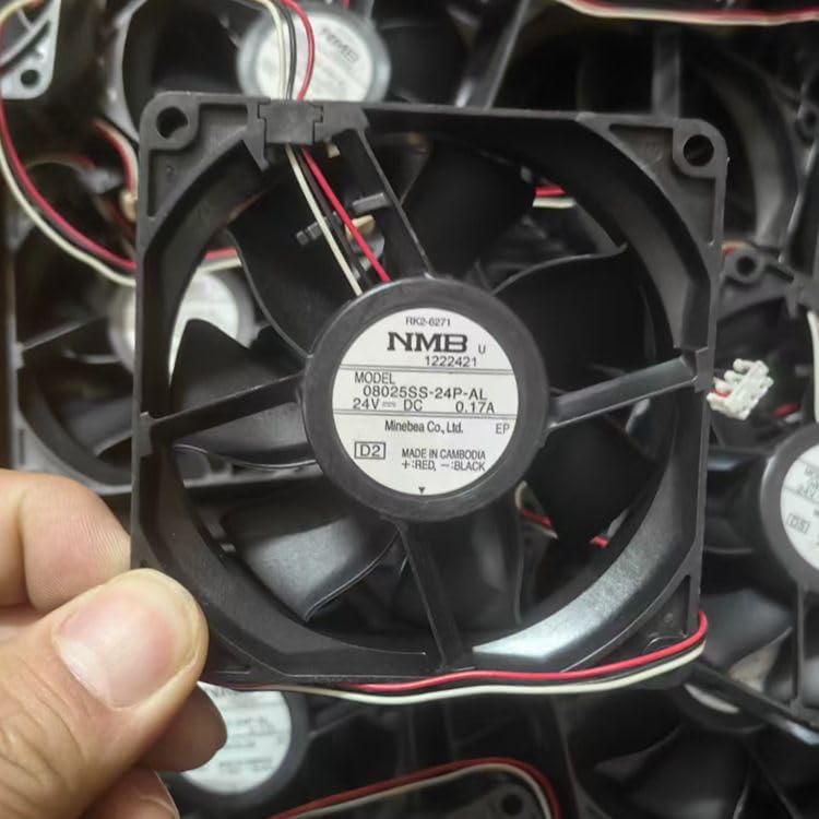 Ventilateur de serveur NMB r&eacute;parez la surchauffe de vos baies r&eacute;seaux 24V