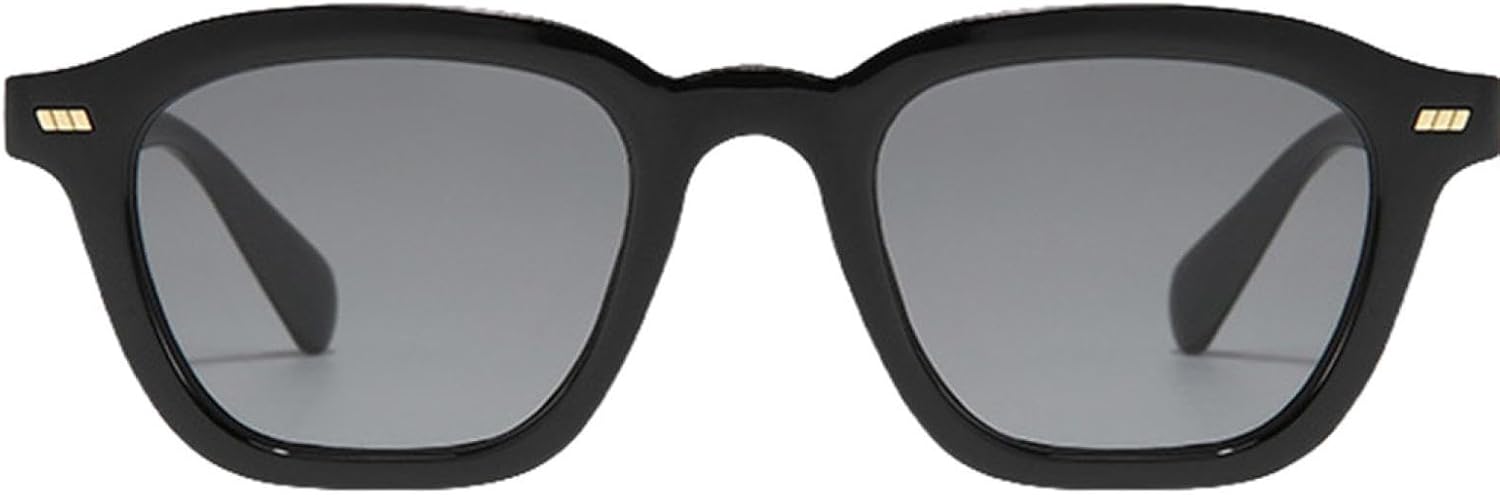 Classic Rivet Sunglasses Women for Men Male Vintage Punk Luxury Outdoor Popular Uv400