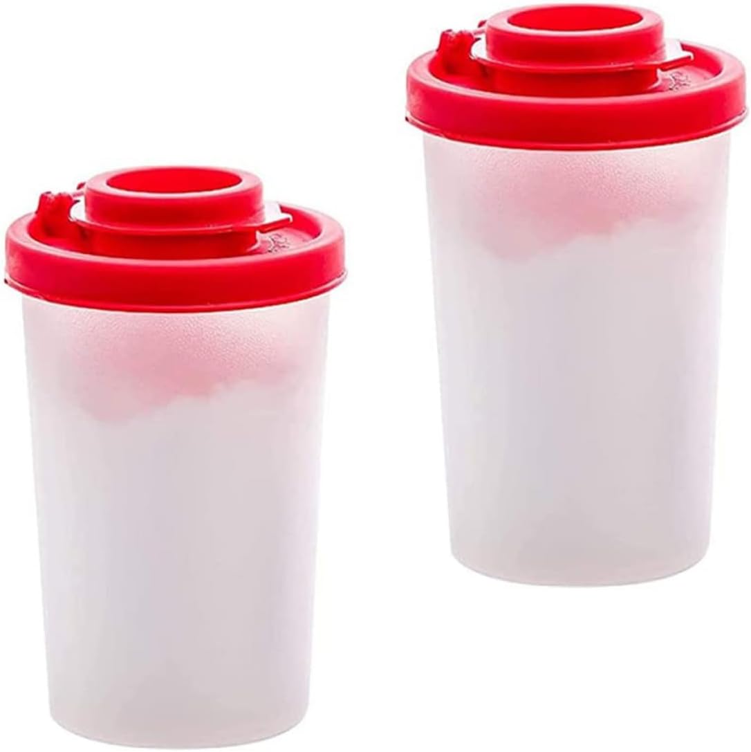 Ipetboom Portable Pepper Shakers 2Pcs Plastic Seasoning Bottles for Cooking