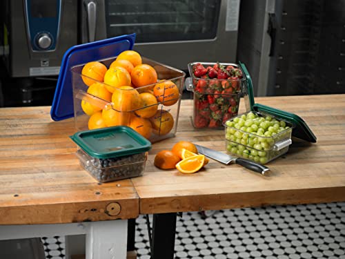 Image of Carlisle FoodService Products Squares Square Food Storage Container with Stackable Design for Catering, Buffets, Restaurants, Polycarbonate (Pc), 2 Quarts, Clear