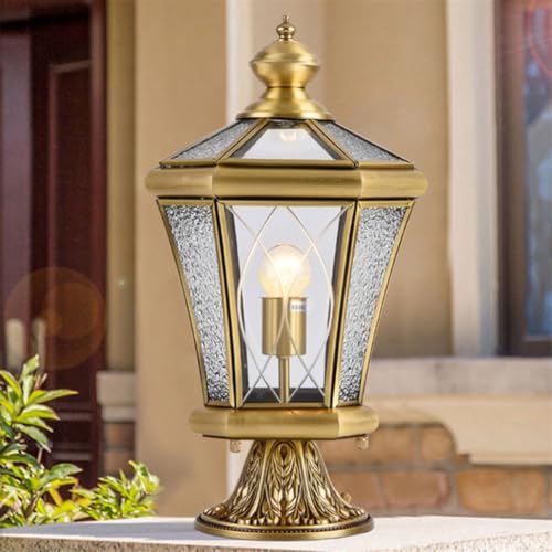 Farolas victorianas de cobre para una iluminación elegante en caminos de patio