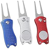 [HERRAMIENTA CONVENIENTE]: con un término tan pequeño y multifuncional en la mano, reduce la carga de llevar múltiples herramientas. Una gran herramienta multiusos que marca su lugar, afila su lápiz de golf y arregla las puntas. Esta horquilla también se puede usar como limpiador de surcos para eliminar el lodo y los escombros de las planchas.