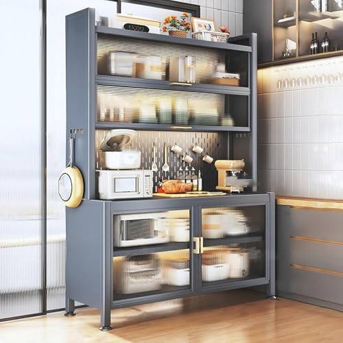 Estante alto de almacenamiento de cocina con estantes ajustables, ideal para organizar especias, ollas y sartenes en espacios abiertos de despensa