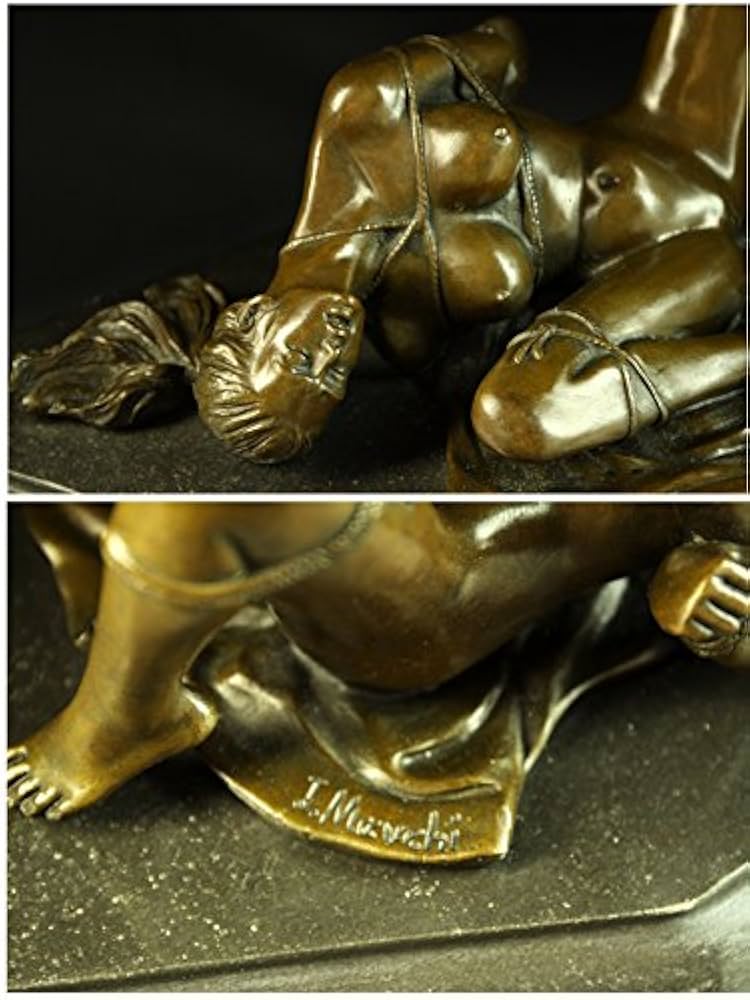 ブロンズ彫刻像 服を脱ぐ女性　青銅製 ブロンズ彫刻像 服を脱ぐ女性 青銅製