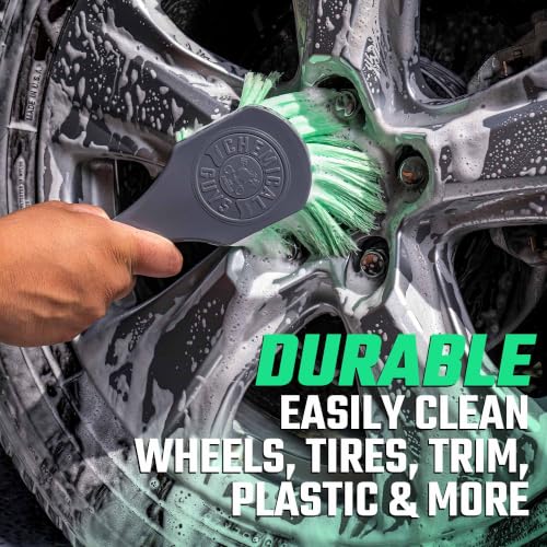 Image of Chemical Guys Complete Car Detailing Kit, 17 Items