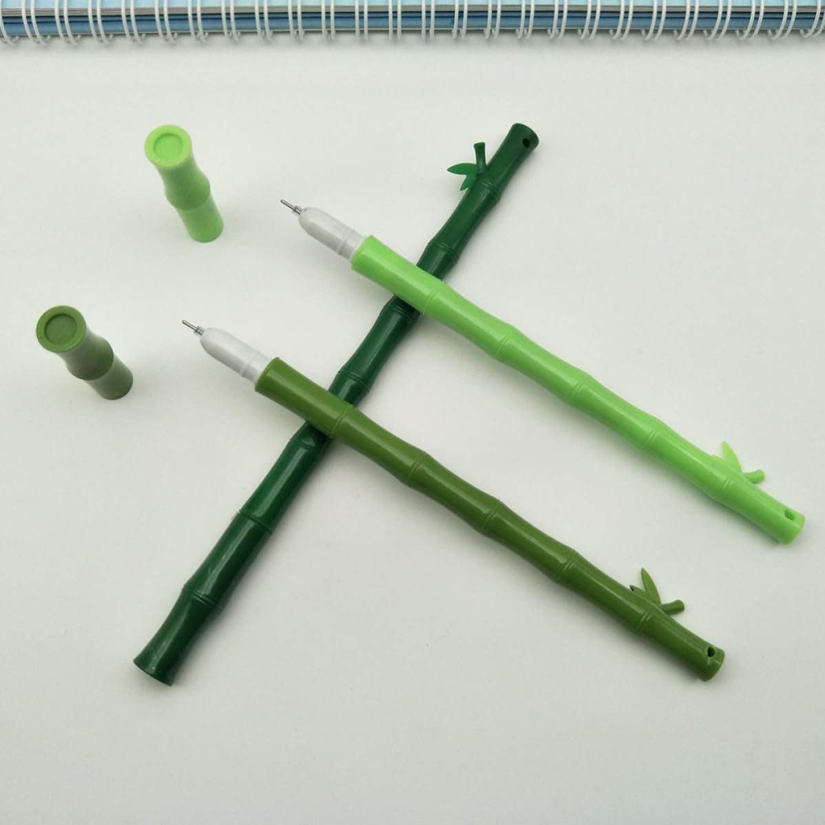 12pcs Fine Point Black Ink Pens with Simulation Joint Decor, Push-type Design, Does Not Leak Ink, Plastic Material, for Office and Daily Use Random Color