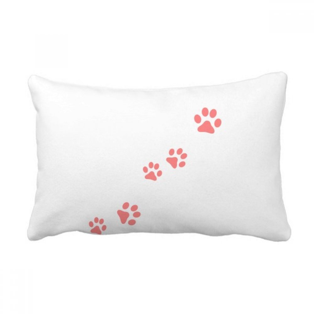 Soulager le bas du dos sur le canapé avec le grand coussin lombaire design patte de chat