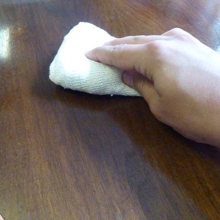 Möbelpolitur für Antikmöbel 250 ml schleierfrei Holzpflegemittel | Ideale Möbelpflege für dunkles Holz & dänische Möbelklassiker