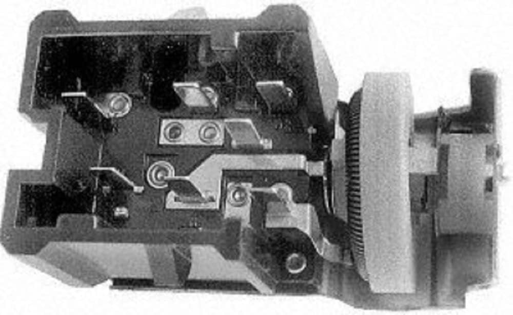 Standard Motor Products DS-210 Headlight Switch