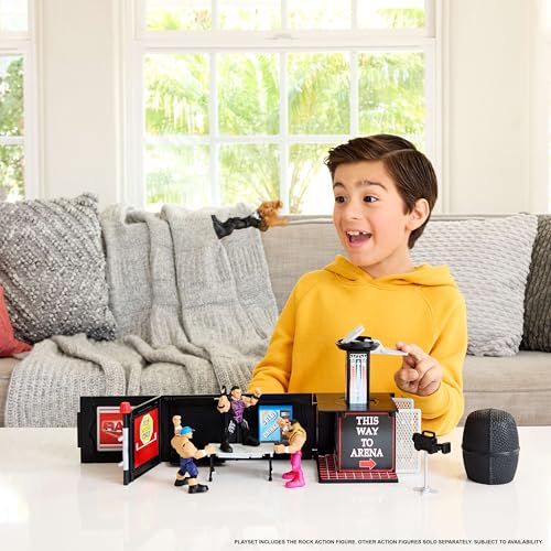 Mattel WWE Knuckle Crunchers 2-in-1 Microphone & Playset with Action Figure & 2 Accessories, Final Boss Set with 3.25-inch The Rock