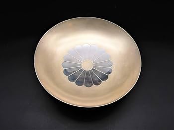 造幣局製 純銀 銀盃 60ｇ 木箱入り 菊紋 造幣局製 純銀 銀盃 60g 木箱入り 菊紋 造幣局製 純銀 銀盃 60g