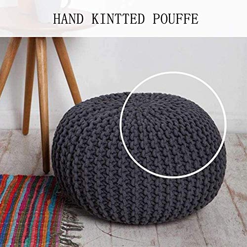 Pouf tricoté à la main : la solution assise gain de place rouge - 4
