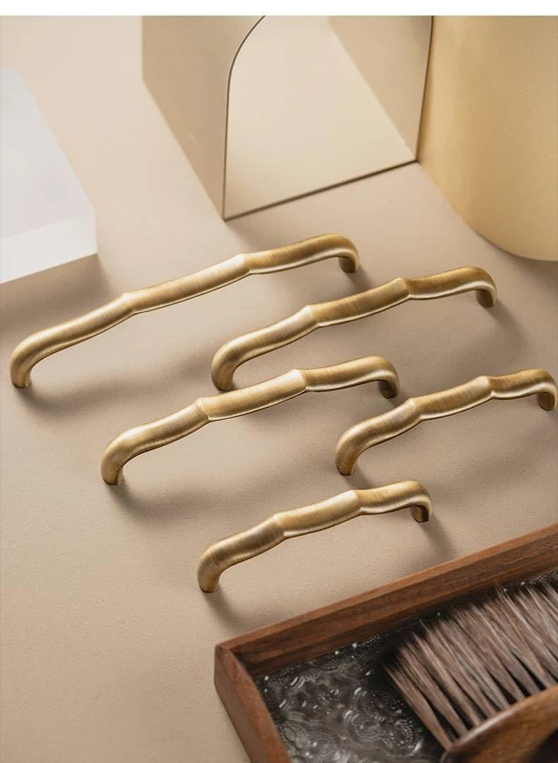 Antique Brass Cabinet Handles: Retro Bronze Cupboard & Drawer Pulls for Kitchen Renovation & Farmhouse Decor-image-22