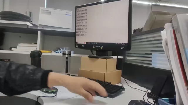 Amazon.com: RFID Reader 125KHz and 13.56Mhz Card USB Reader Plug