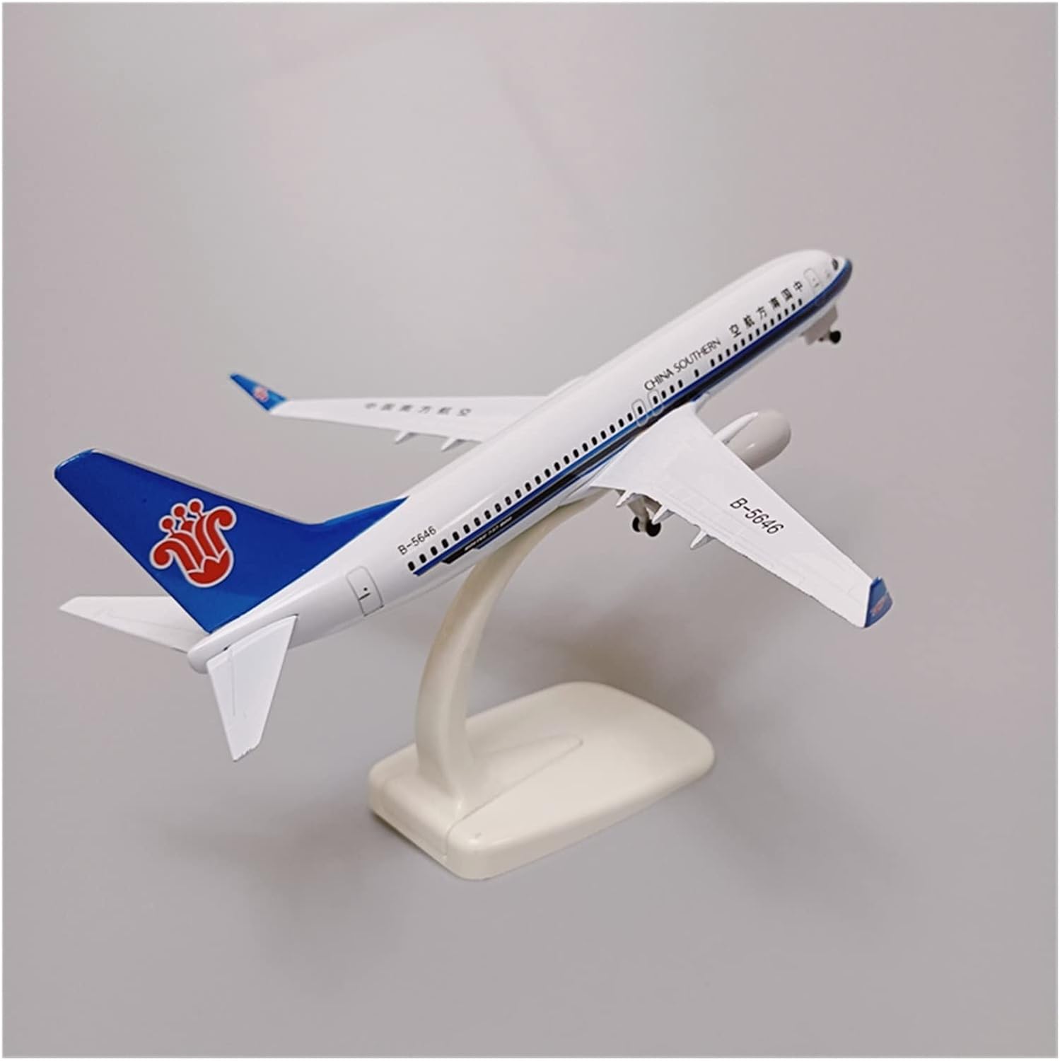 20cm Fit for China Southern Airlines Boeing 737 B737 Press Airplane Model and Wheels Miniature Decoration Hobby Playgame Kit