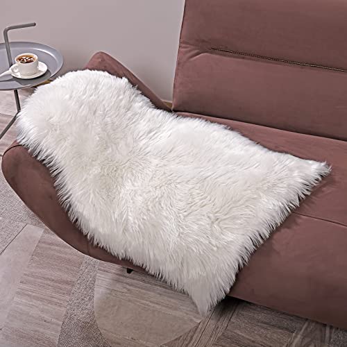 White Faux Fur Rug，Faux Sheepskin Fur Seat Covers,White Fluffy Area Rug Decor Throw Rug Carpets For Bedroom Living Room 2 X 3 Feet #TOP1